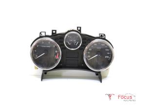 Gebruikte Instrumentenpaneel Peugeot 207 CC (WB) 1.6 16V Prijs € 50,00 Margeregeling aangeboden door Focus Automotive