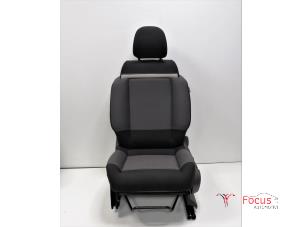Gebruikte Voorstoel links Citroen C3 Aircross (2C/2R) 1.2 e-THP PureTech 110 Prijs € 200,00 Margeregeling aangeboden door Focus Automotive