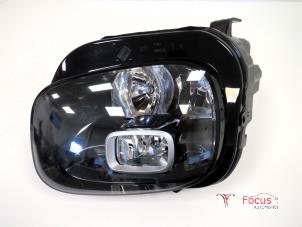 Gebruikte Koplamp links Citroen C3 Aircross I (2C/2R) 1.2 e-THP PureTech 110 Prijs € 350,00 Margeregeling aangeboden door Focus Automotive