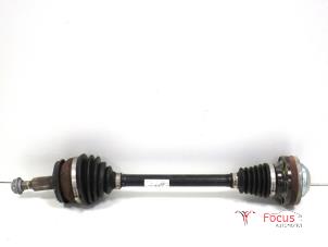 Gebruikte Steekas links-voor Volkswagen Transporter T5 2.0 TDI DRF Prijs € 135,00 Margeregeling aangeboden door Focus Automotive