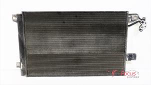 Gebruikte Radiateur Airco Volkswagen Transporter T5 2.0 TDI DRF Prijs € 59,95 Margeregeling aangeboden door Focus Automotive