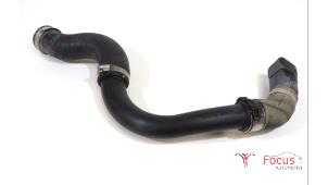 Gebruikte Intercooler Buis Volkswagen Transporter T5 2.0 TDI DRF Prijs € 35,00 Margeregeling aangeboden door Focus Automotive