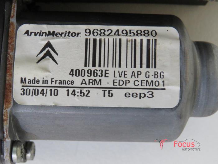 Raammotor Portier van een Citroën C4 Picasso (UD/UE/UF) 1.6 HDi 16V 110 2009