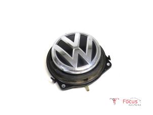 Gebruikte Achterklep Handgreep Volkswagen Polo VI (AW1) 1.0 MPi 12V Prijs € 34,95 Margeregeling aangeboden door Focus Automotive