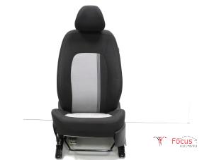 Gebruikte Voorstoel links Hyundai i10 1.0 12V Prijs € 242,00 Inclusief btw aangeboden door Focus Automotive