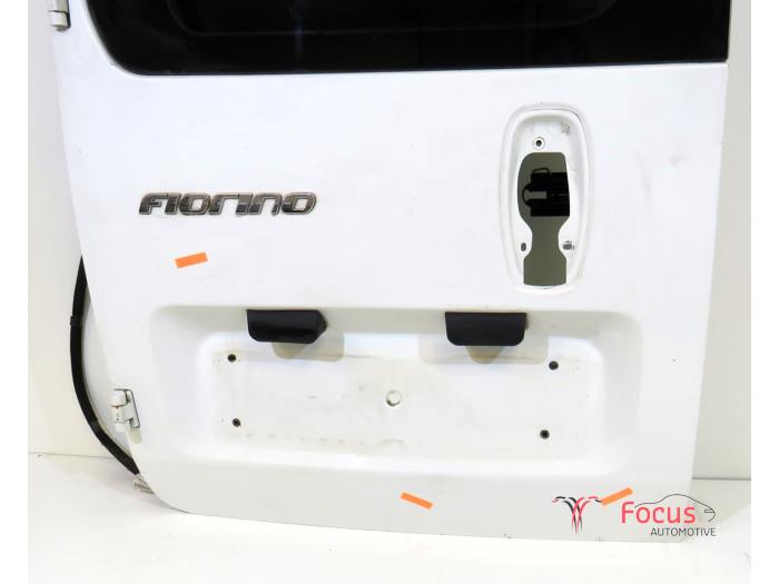 Deur achter Bus-Bestelauto van een Fiat Fiorino (225) 1.3 JTD 16V Multijet 2013