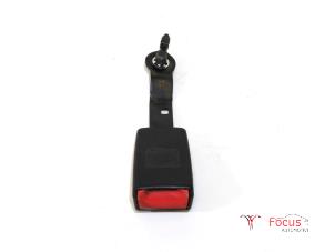 Gebruikte Veiligheidsgordel Insteek rechts-voor Fiat Fiorino (225) 1.3 JTD 16V Multijet Prijs € 14,95 Margeregeling aangeboden door Focus Automotive