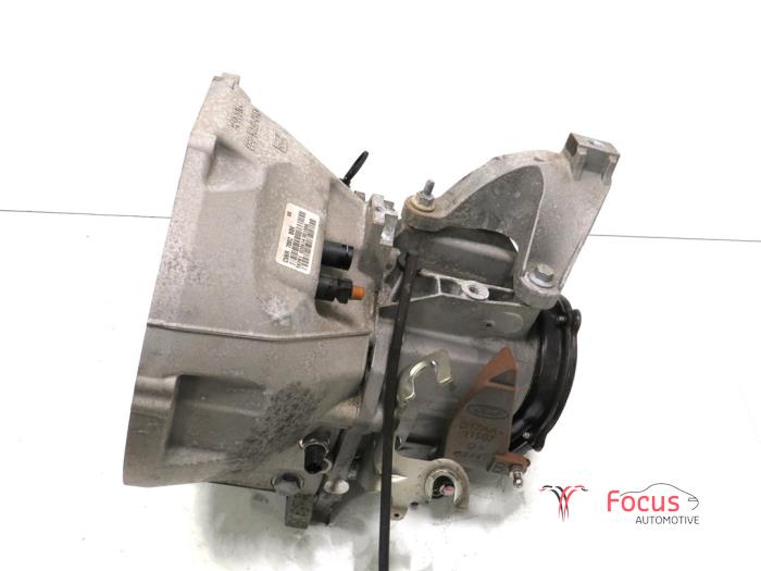 Versnellingsbak van een Ford Focus 3 1.0 Ti-VCT EcoBoost 12V 100 2014