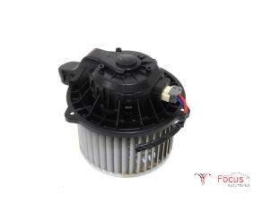 Gebruikte Chaufage Ventilatiemotor Hyundai i20 (GBB) 1.0 T-GDI 120 12V Prijs € 44,95 Margeregeling aangeboden door Focus Automotive