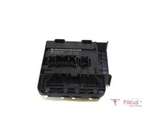 Gebruikte Module Comfort Volkswagen Golf V (1K1) 1.4 FSI 16V Prijs € 15,00 Margeregeling aangeboden door Focus Automotive