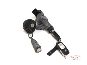 Gebruikte Kontaktslot + Sleutel Skoda Fabia II (5J) 1.2i 12V Prijs € 35,00 Margeregeling aangeboden door Focus Automotive