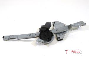 Gebruikte Raammechaniek 4Deurs rechts-voor Citroen C3 (SC) 1.4 HDi Prijs € 30,00 Margeregeling aangeboden door Focus Automotive