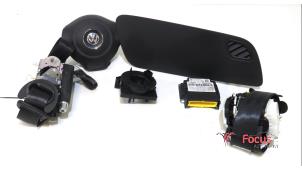 Gebruikte Airbag Set + Module Volkswagen Polo V (6R) 1.2 12V BlueMotion Technology Prijs € 450,00 Margeregeling aangeboden door Focus Automotive