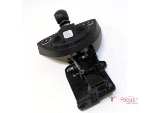 Gebruikte Versnellingspook Fiat 500 (312) Prijs € 124,95 Margeregeling aangeboden door Focus Automotive