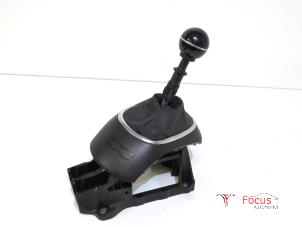 Gebruikte Versnellingspook Fiat 500L (199) 1.3 D 16V Multijet Prijs € 75,00 Margeregeling aangeboden door Focus Automotive