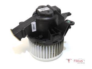 Gebruikte Kachel Ventilatiemotor Fiat 500L (199) 1.3 D 16V Multijet Prijs € 70,00 Margeregeling aangeboden door Focus Automotive
