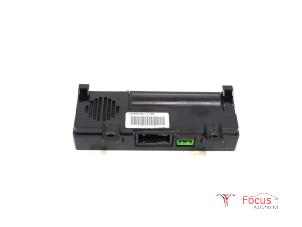 Gebruikte Bluetooth module Opel Corsa F (UB/UH/UP) 1.2 12V 75 Prijs € 45,00 Margeregeling aangeboden door Focus Automotive