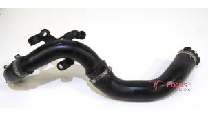 Gebruikte Turbo Pijp Renault Captur (2R) 0.9 Energy TCE 12V Prijs € 34,95 Margeregeling aangeboden door Focus Automotive