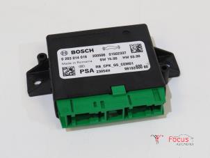 Gebruikte Module PDC Peugeot 5008 II (M4/MC/MJ/MR) 1.6 16V PureTech 180 Prijs € 44,95 Margeregeling aangeboden door Focus Automotive