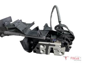 Gebruikte Deurslot Mechaniek 4Deurs rechts-voor Ford Focus 3 1.0 Ti-VCT EcoBoost 12V 125 Prijs € 24,95 Margeregeling aangeboden door Focus Automotive