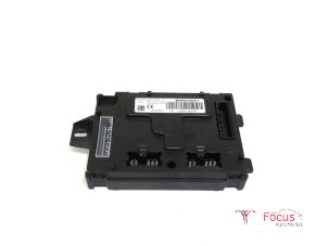 Gebruikte Computer Body Control Renault Clio IV (5R) 1.2 16V Prijs € 20,00 Margeregeling aangeboden door Focus Automotive