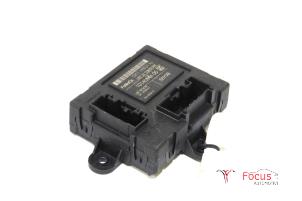 Gebruikte Deur module Ford Fiesta 6 (JA8) 1.0 SCI 12V 80 Prijs € 14,95 Margeregeling aangeboden door Focus Automotive