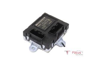 Gebruikte Deur module Ford Fiesta 6 (JA8) 1.0 SCI 12V 80 Prijs € 14,95 Margeregeling aangeboden door Focus Automotive