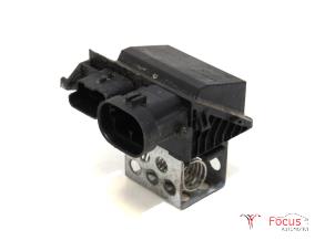 Gebruikte Koelvin relais Citroen C4 Picasso (3D/3E) 1.6 e-Hdi, BlueHDi 115 Prijs € 20,00 Margeregeling aangeboden door Focus Automotive