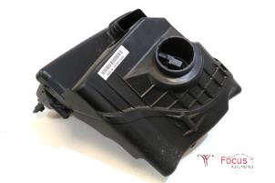Gebruikte Luchtfilterhuis BMW 1 serie (E87/87N) 116i 1.6 16V Prijs € 24,95 Margeregeling aangeboden door Focus Automotive