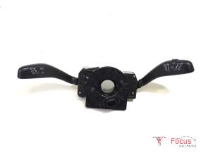 Gebruikte Stuurkolomschakelaar Volkswagen Polo V (6R) 1.2 12V Prijs € 39,95 Margeregeling aangeboden door Focus Automotive