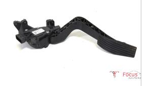 Gebruikte Gaspedaalpositie Sensor Fiat 500X (334) 1.6 E-torq 16V Prijs € 29,95 Margeregeling aangeboden door Focus Automotive
