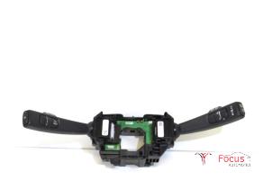 Gebruikte Combischakelaar Stuurkolom Volvo V40 (MV) 2.0 D2 16V Prijs € 29,95 Margeregeling aangeboden door Focus Automotive