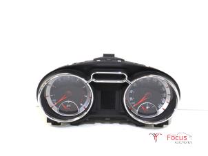 Gebruikte Cockpit Opel Adam 1.2 16V Prijs € 59,95 Margeregeling aangeboden door Focus Automotive