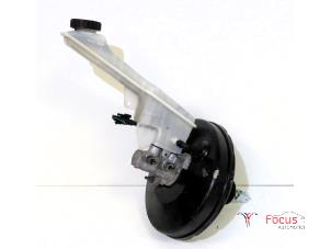 Gebruikte Rembekrachtiger Opel Karl 1.0 12V Prijs € 40,00 Margeregeling aangeboden door Focus Automotive