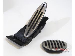 Gebruikte Sensor Gaspedaalpositie Mini Countryman (R60) 1.6 16V Cooper S Prijs € 45,00 Margeregeling aangeboden door Focus Automotive