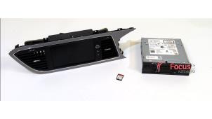 Gebruikte Navigatie Systeem Seat Leon (5FB) 1.0 TSI 12V Prijs € 1.250,00 Margeregeling aangeboden door Focus Automotive