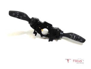 Gebruikte Licht + Raw Schakelaar Hyundai i20 (GBB) 1.2i 16V Prijs € 99,95 Margeregeling aangeboden door Focus Automotive