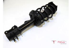 Gebruikte Mac Phersonpoot rechts-voor Fiat Doblo Cargo (263) 1.6 D Multijet Prijs € 99,95 Margeregeling aangeboden door Focus Automotive