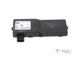 Gebruikte Deur module Opel Insignia Sports Tourer 2.0 CDTI 16V 160 Ecotec Prijs € 9,95 Margeregeling aangeboden door Focus Automotive