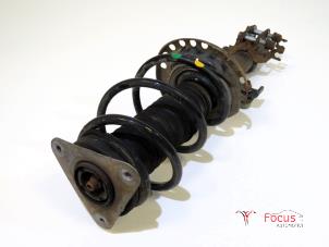 Gebruikte Mac Phersonpoot rechts-voor Renault Captur (2R) 0.9 Energy TCE 12V Prijs € 30,00 Margeregeling aangeboden door Focus Automotive