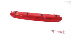 Gebruikte Extra Remlicht midden Volkswagen Golf VII (AUA) 1.4 TSI 16V Prijs € 20,00 Margeregeling aangeboden door Focus Automotive