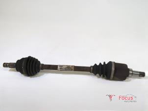 Gebruikte Steekas links-voor Peugeot 207 SW (WE/WU) 1.6 16V VTRi Prijs € 20,00 Margeregeling aangeboden door Focus Automotive