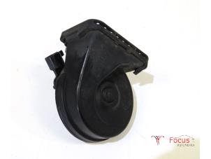 Gebruikte Claxon Opel Astra J Sports Tourer (PD8/PE8/PF8) 1.7 CDTi 16V Prijs € 15,00 Margeregeling aangeboden door Focus Automotive