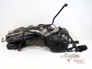 Gebruikte Brandstoftank Volvo XC40 (XZ) 1.5 T3 12V Prijs € 225,00 Margeregeling aangeboden door Focus Automotive