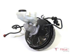 Gebruikte Rembekrachtiger Landrover Range Rover Evoque (LVJ/LVS) 2.2 eD4 16V Prijs € 70,00 Margeregeling aangeboden door Focus Automotive