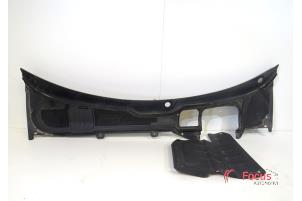 Gebruikte Paravent Landrover Range Rover Evoque (LVJ/LVS) 2.2 eD4 16V Prijs € 65,00 Margeregeling aangeboden door Focus Automotive