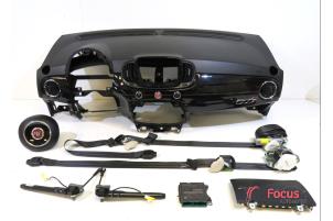 Gebruikte Airbag set + dashboard Fiat 500C (312) 0.9 TwinAir 80 Prijs € 995,00 Margeregeling aangeboden door Focus Automotive