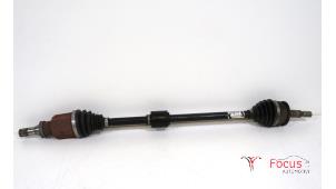 Gebruikte Steekas rechts-voor Opel Astra K 1.2 Turbo 12V Prijs € 175,00 Margeregeling aangeboden door Focus Automotive