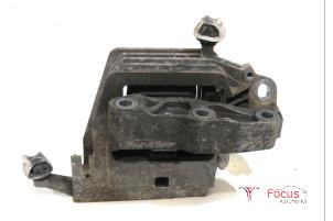 Gebruikte Motorsteun Mini Mini (F56) 1.5 12V Cooper Prijs € 35,00 Margeregeling aangeboden door Focus Automotive