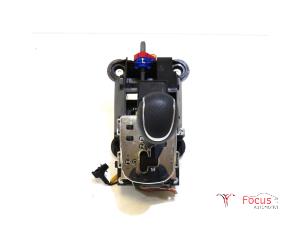 Gebruikte Pook Peugeot 2008 (CU) 1.2 12V e-THP PureTech 110 Prijs € 65,00 Margeregeling aangeboden door Focus Automotive